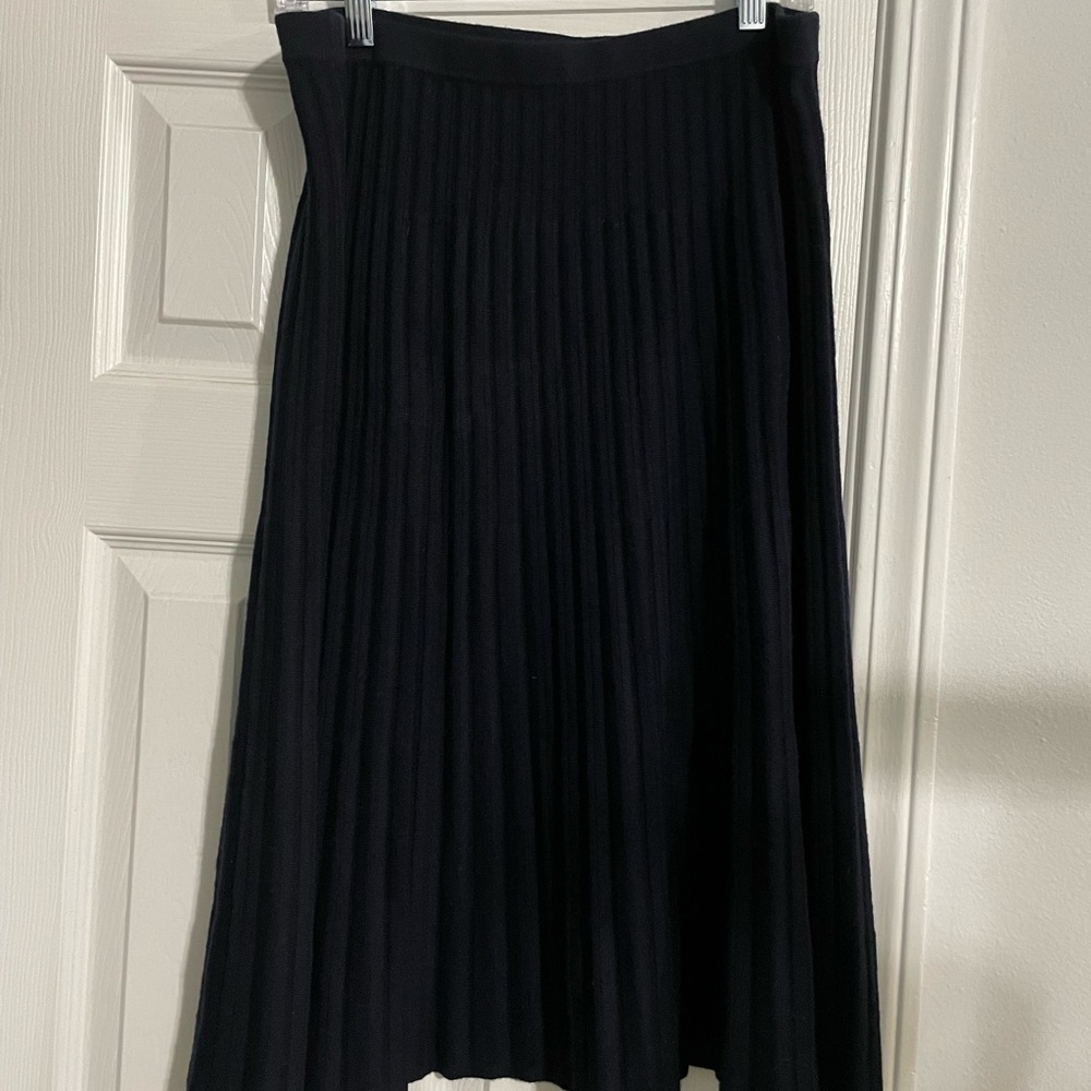 Navy blue skirt